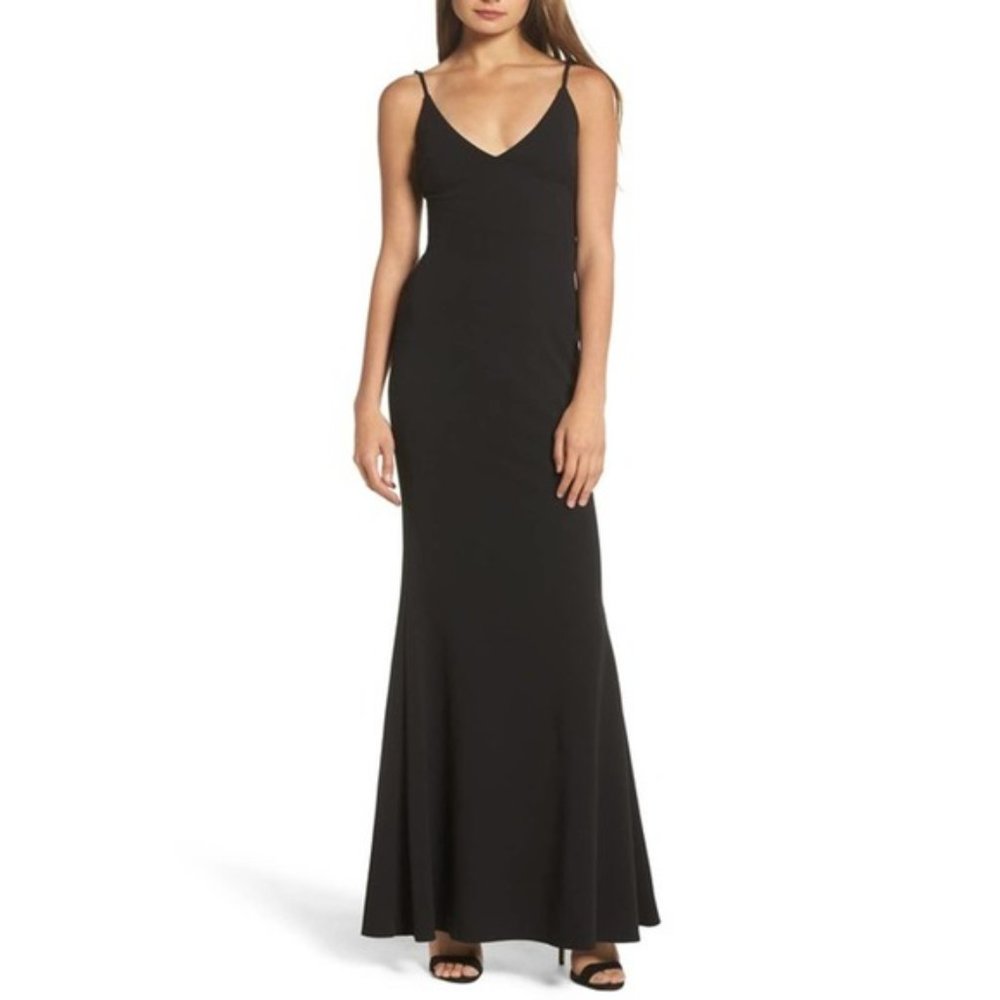 NWT Lulus Black Trumpet Dress, Size Medium